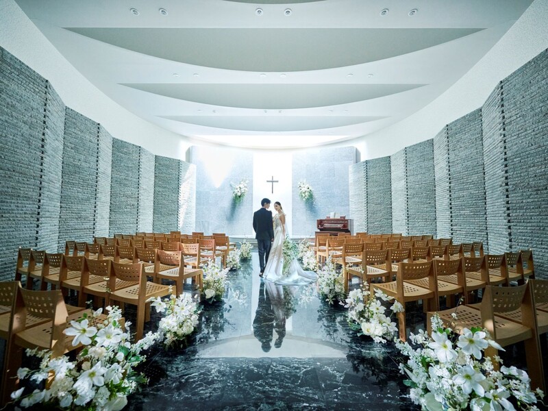 26年3月まで限定開催！石造りの本物の教会で叶える挙式